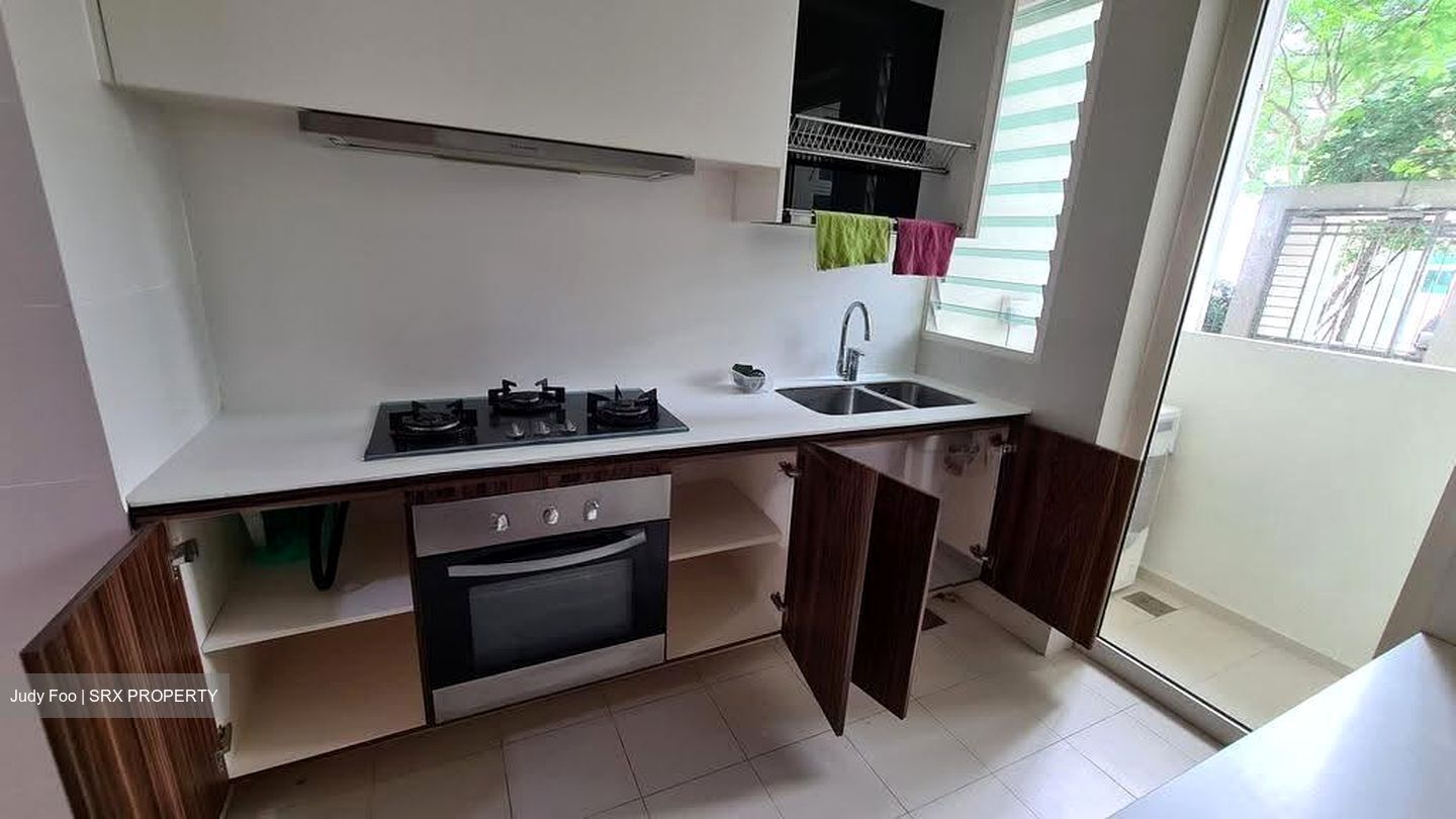 Vacanza @ East (D14), Condominium #631070521